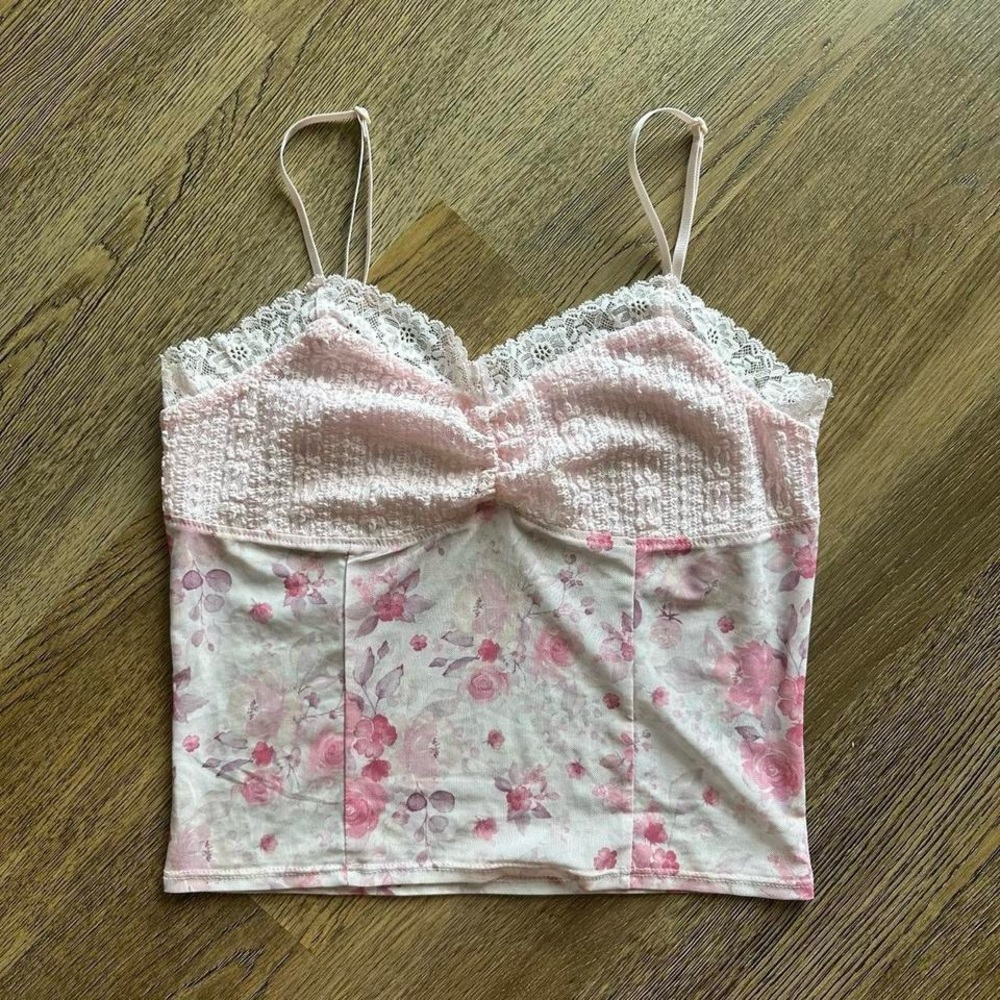 Mixed Threads Light Pink floral lace trim  tank top with adjustable straps